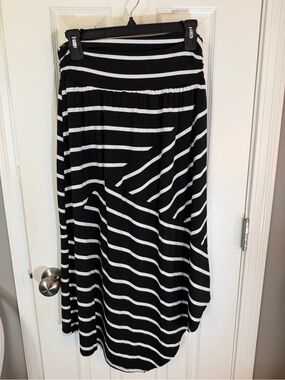 Apt. 9 Black and White Striped Midi Skirt